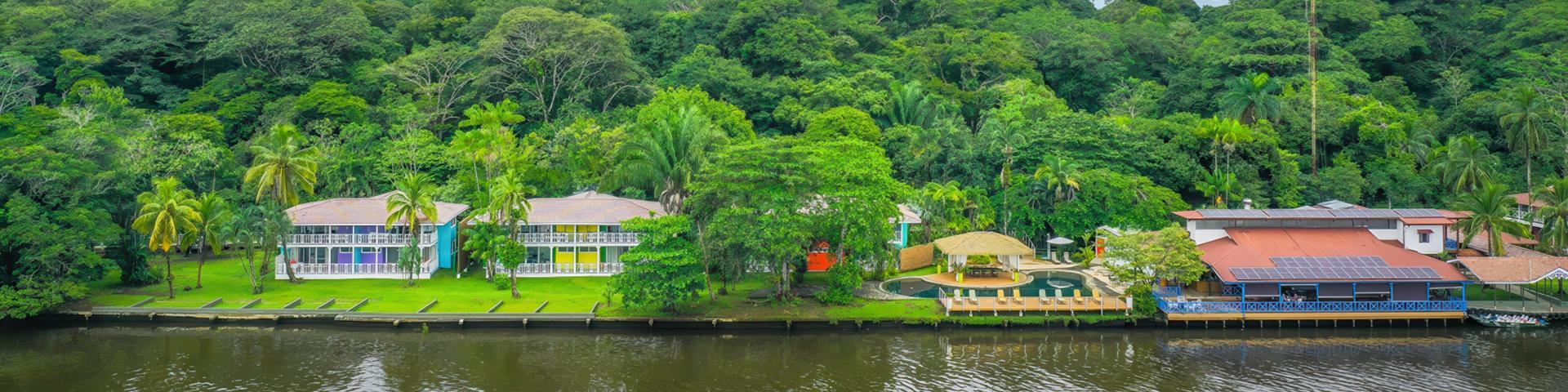 Tortuga Lodge & Gardens – Luksusowe Eko-Doświadczenie w Tortuguero